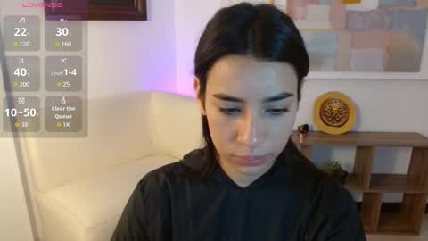 Elizabeth online show from December 3, 12:25 pm