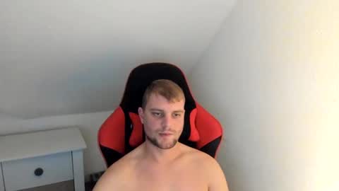 Snapshot of kozik1992 chatting on December 21, 4:46 pm Bartek online show from December 21, 4:46 pm