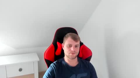 Snapshot of kozik1992 chatting on February 20, 3:19 pm Bartek online show from February 20, 3:19 pm