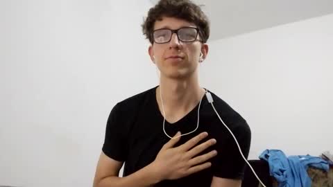 Snapshot of kpo10 chatting on December 19, 3:07 am Facu online show from December 19, 3:07 am