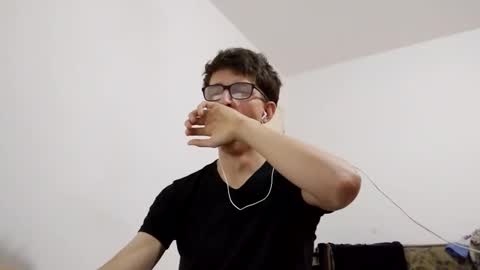 Snapshot of kpo10 chatting on December 27, 4:10 pm Facu online show from December 27, 4:10 pm