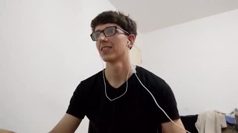 Snapshot of kpo10 chatting on January 1, 6:59 pm Facu online show from January 1, 6:59 pm