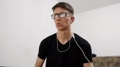 Snapshot of kpo10 chatting on January 11, 12:29 pm Facu online show from January 11, 12:29 pm