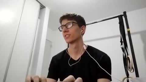 Snapshot of kpo10 chatting on December 5, 1:25 am Facu online show from December 5, 1:25 am