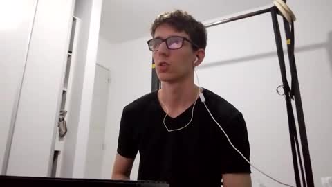 Facu online show from February 20, 11:00 am