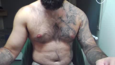 Snapshot of kralos13 chatting on April 21, 9:59 am kralos13 online show from April 21, 9:59 am