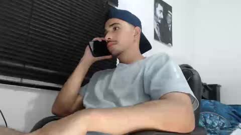 Snapshot of kratoswolf chatting on December 14, 7:58 am kratoswolf online show from December 14, 7:58 am