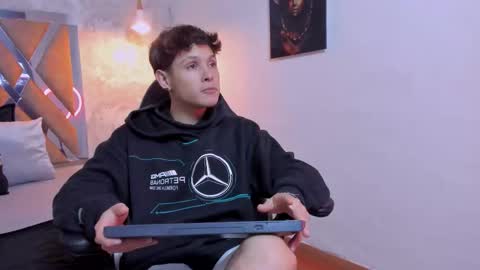 Kraven online show from October 18, 3:09 am