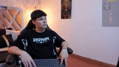 Snapshot of kraven_lust chatting on July 3, 3:02 am Kraven online show from July 3, 3:02 am