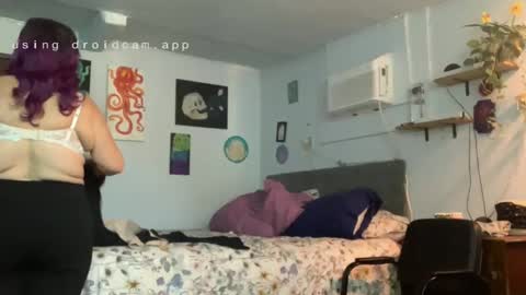 Snapshot of kreamyk420 chatting on June 2, 2:41 pm kreamyk420 online show from June 2, 2:41 pm