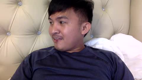 Snapshot of krezikeed chatting on March 11, 6:32 am krezikeed online show from March 11, 6:32 am