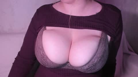 KrisRus online show from October 18, 7:03 pm