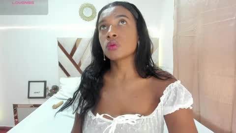 Snapshot of kriisvany_leroy chatting on May 29, 1:09 pm Krisvany online show from May 29, 1:09 pm