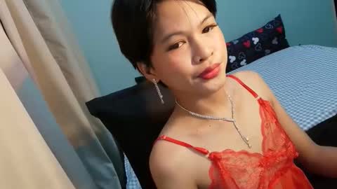 krimpie_xx online show from April 7, 10:37 am