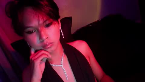krimpie_xx online show from May 4, 12:45 pm