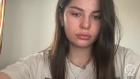 kris255789 online show from April 23, 4:09 pm