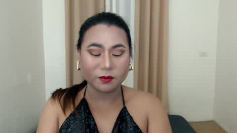 Snapshot of krishnamarie chatting on May 12, 3:53 pm Krishna online show from May 12, 3:53 pm