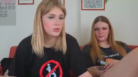 Snapshot of krisi_myrr chatting on August 7, 11:12 am Kristina3 online show from August 7, 11:12 am