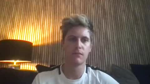 krisl77 online show from March 31, 5:13 pm