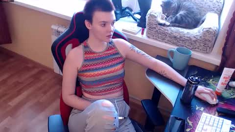 krisneal online show from March 15, 8:42 am