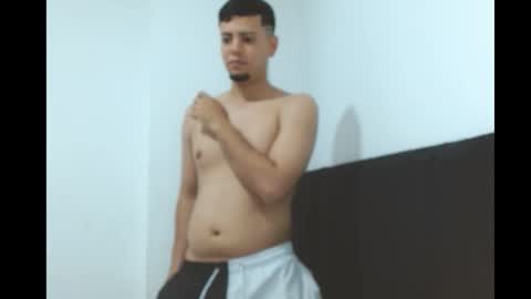 Snapshot of kriss_mate chatting on March 7, 3:36 am kriss mate online show from March 7, 3:36 am