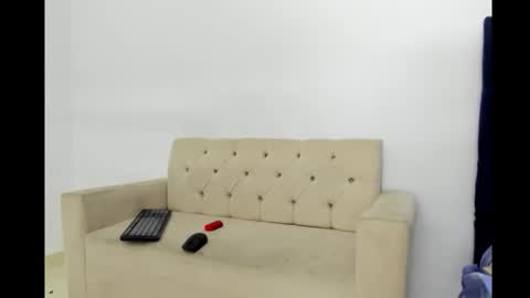 Snapshot of kriss_mate chatting on March 21, 8:19 am kriss mate online show from March 21, 8:19 am