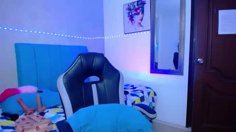 kriss_sweetboobs online show from February 14, 12:24 pm