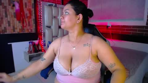 kriss_sweetboobs online show from April 29, 12:53 pm