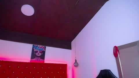 Snapshot of kriss_sweetboobs chatting on May 27, 1:08 pm kriss_sweetboobs online show from May 27, 1:08 pm