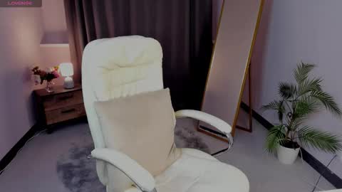 Kris online show from February 26, 4:11 am