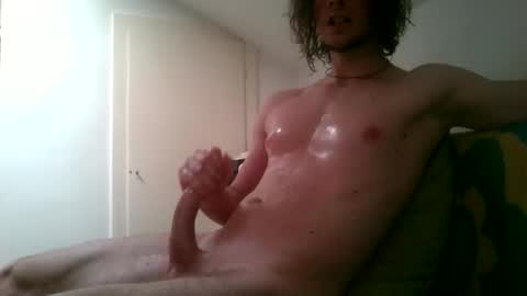 krissifitboy_xxx online show from March 28, 1:33 pm