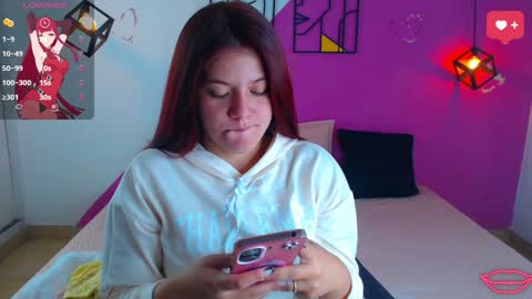 krissone online show from January 3, 1:58 pm