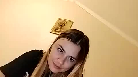 Snapshot of krisssexi chatting on September 23, 7:28 pm KrissSexi online show from September 23, 7:28 pm