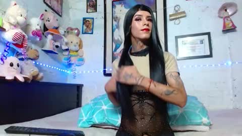 krisstal703358 online show from January 8, 4:26 am