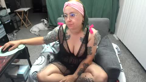 Snapshot of kristajay chatting on July 9, 3:10 am Krista online show from July 9, 3:10 am
