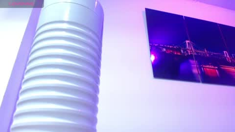 Snapshot of kristall_swan chatting on March 8, 4:28 pm Kristall online show from March 8, 4:28 pm