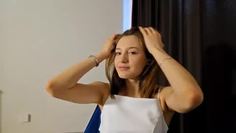 kristandaty online show from February 19, 8:10 am