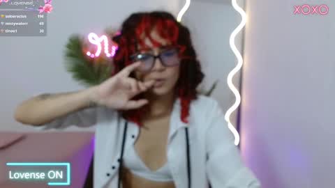 Snapshot of kristen_tay chatting on March 3, 6:48 am kristen_tay online show from March 3, 6:48 am