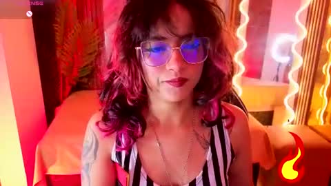 kristen_tay online show from June 20, 2:47 am