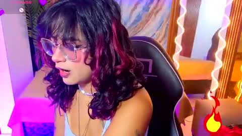 kristen_tay online show from July 1, 2:46 am