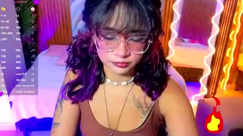 kristen_tay online show from July 16, 2:50 am