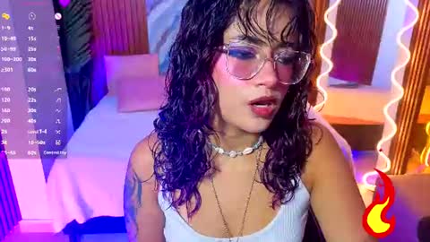 kristen_tay online show from July 18, 2:49 am
