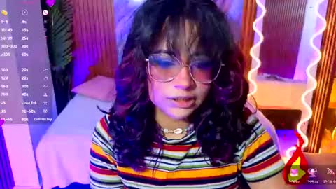 kristen_tay online show from July 20, 2:59 am