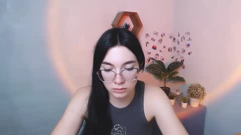 Snapshot of kristenx_x chatting on September 10, 10:37 am Kristen online show from September 10, 10:37 am