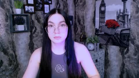 Snapshot of kristenx_x chatting on February 16, 11:50 am Kristen online show from February 16, 11:50 am