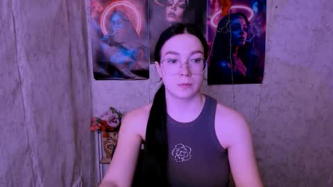 Snapshot of kristenx_x chatting on March 25, 11:38 am Kristen online show from March 25, 11:38 am