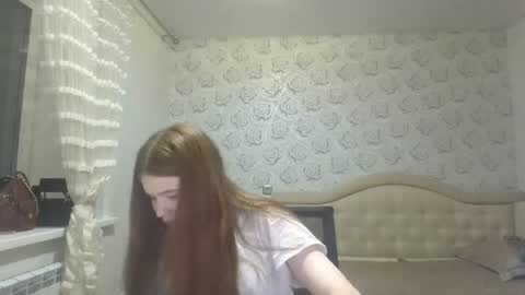 Snapshot of kristiancommes chatting on July 19, 8:34 pm Alisa online show from July 19, 8:34 pm