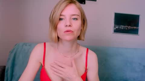 Snapshot of kristina_vagner chatting on June 5, 2:29 am kristina_vagner online show from June 5, 2:29 am