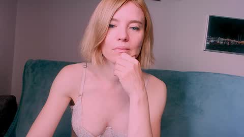 Snapshot of kristina_vagner chatting on June 28, 12:49 am kristina_vagner online show from June 28, 12:49 am