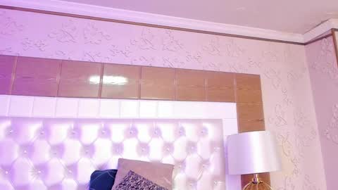 kristin online show from March 3, 3:42 pm